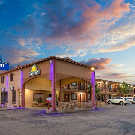 Days Inn By Wyndham Alamogordo White Sands Exteriör bild