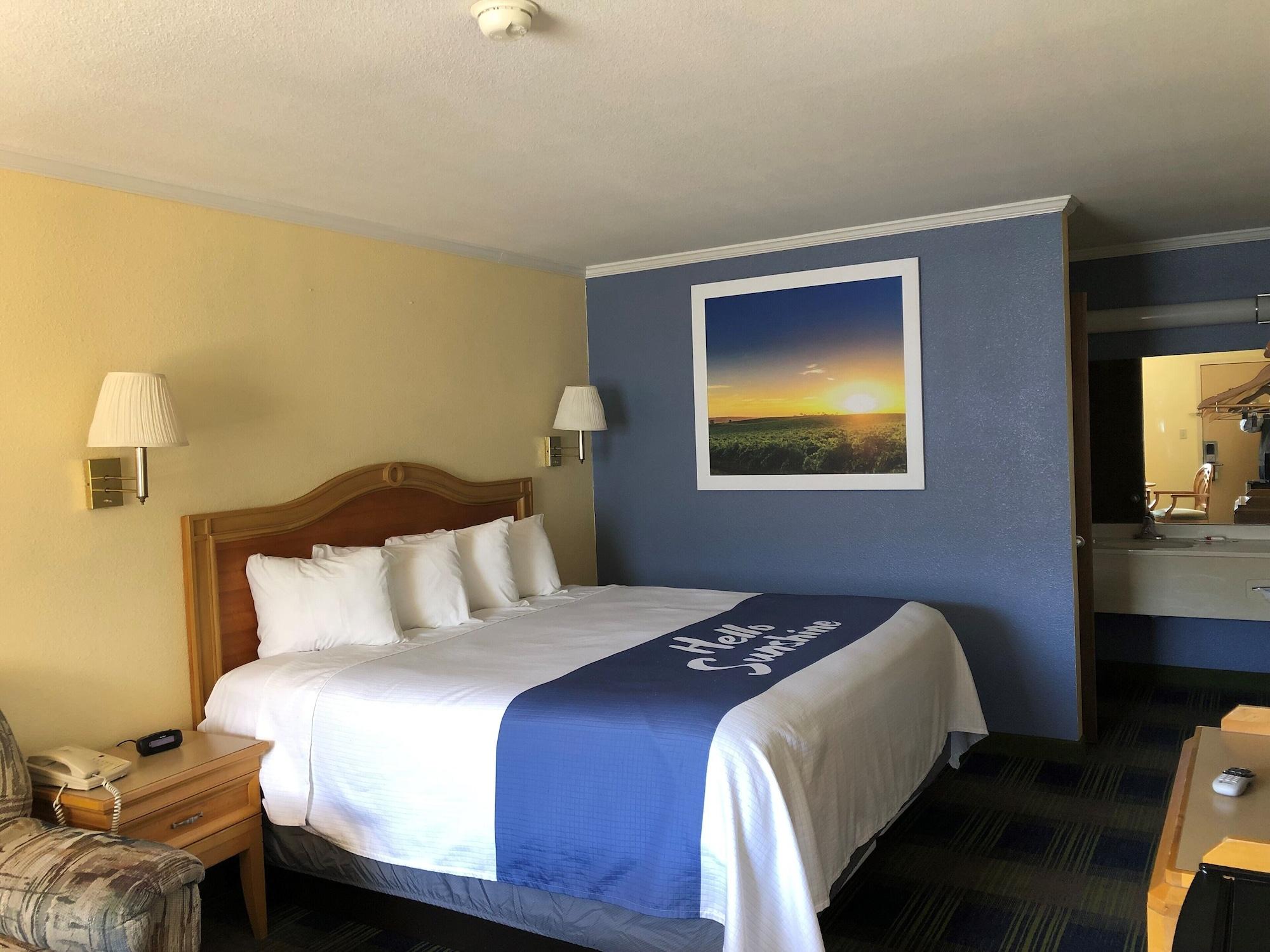 Days Inn By Wyndham Alamogordo White Sands Exteriör bild