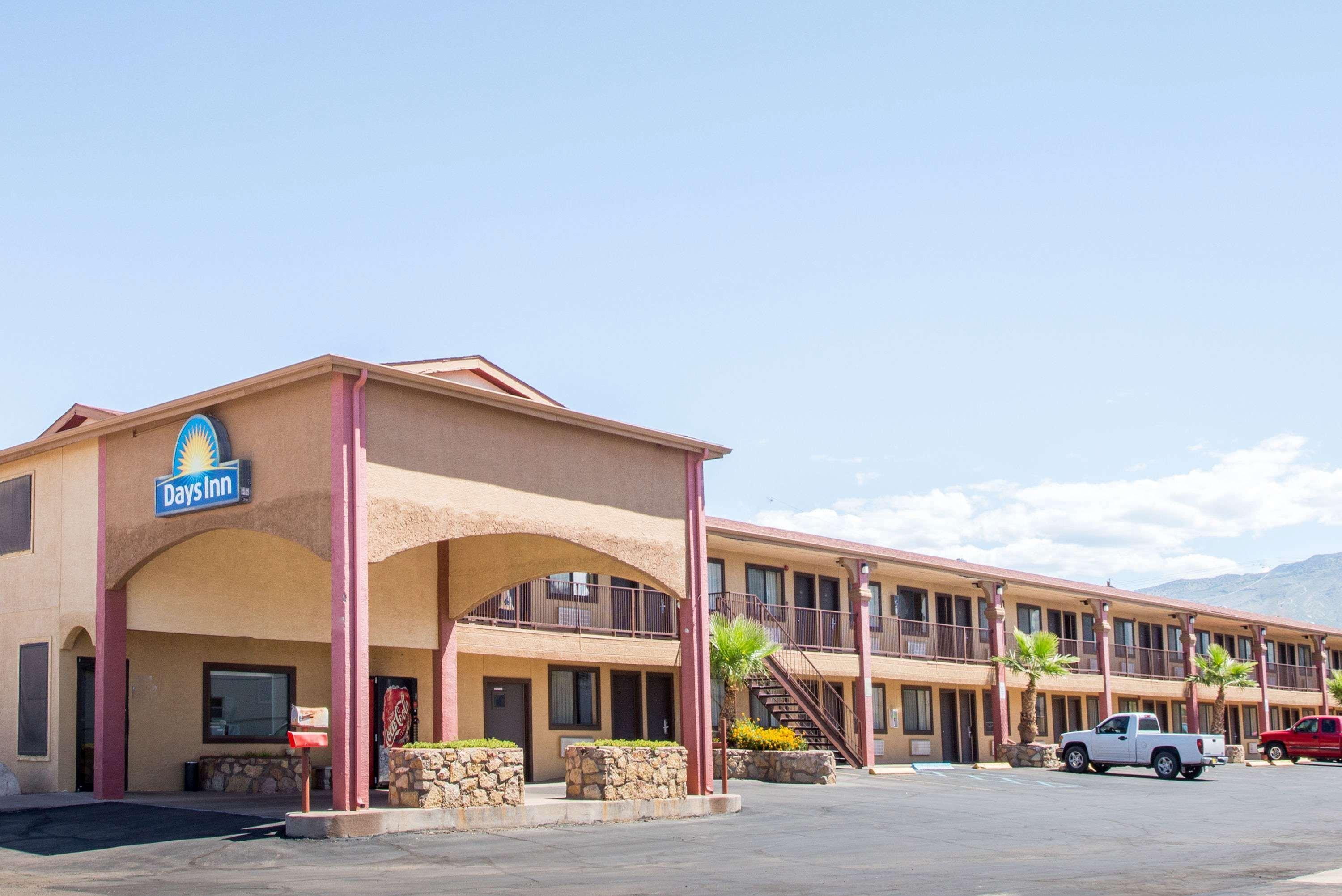 Days Inn By Wyndham Alamogordo White Sands Exteriör bild