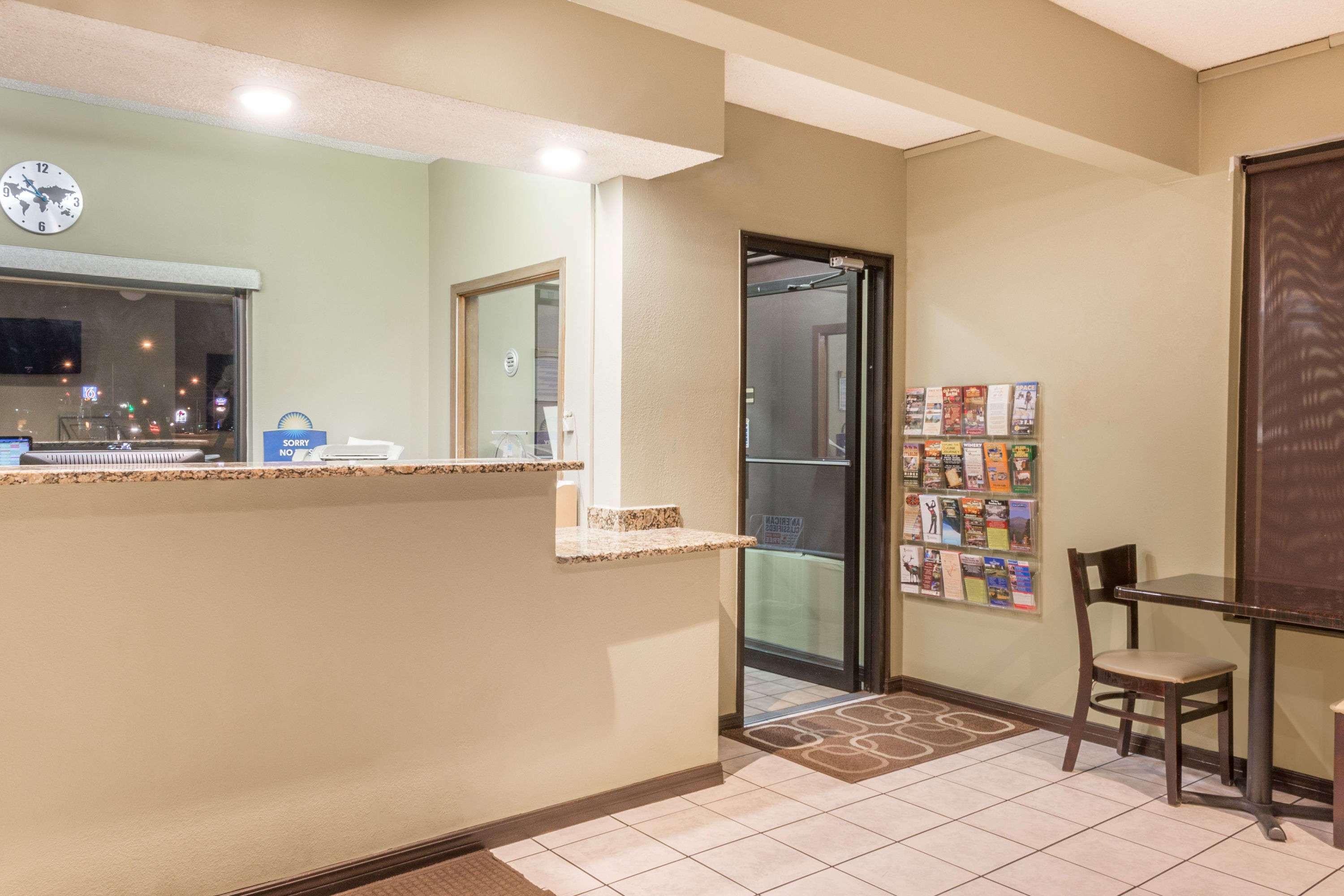 Days Inn By Wyndham Alamogordo White Sands Exteriör bild