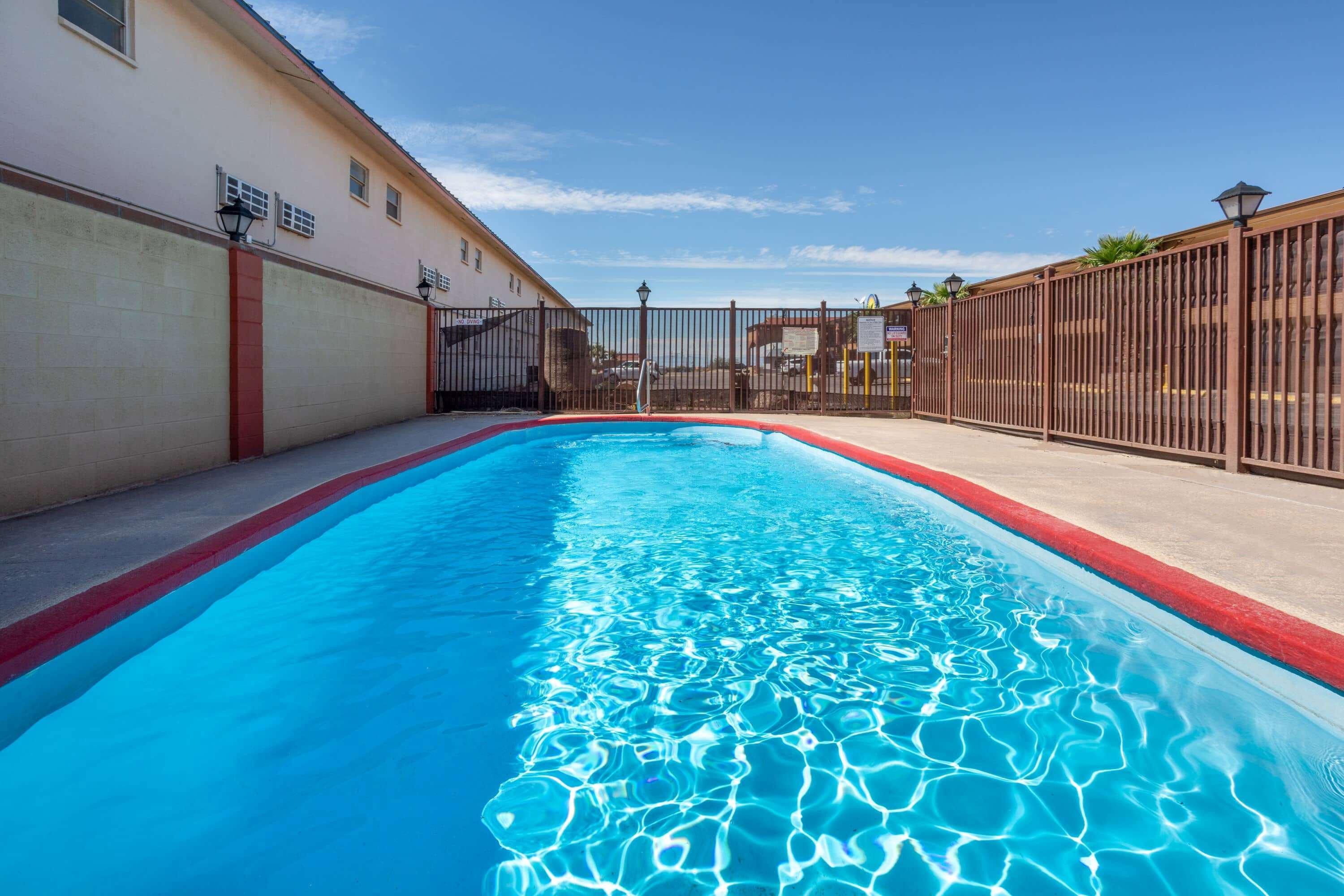 Days Inn By Wyndham Alamogordo White Sands Exteriör bild