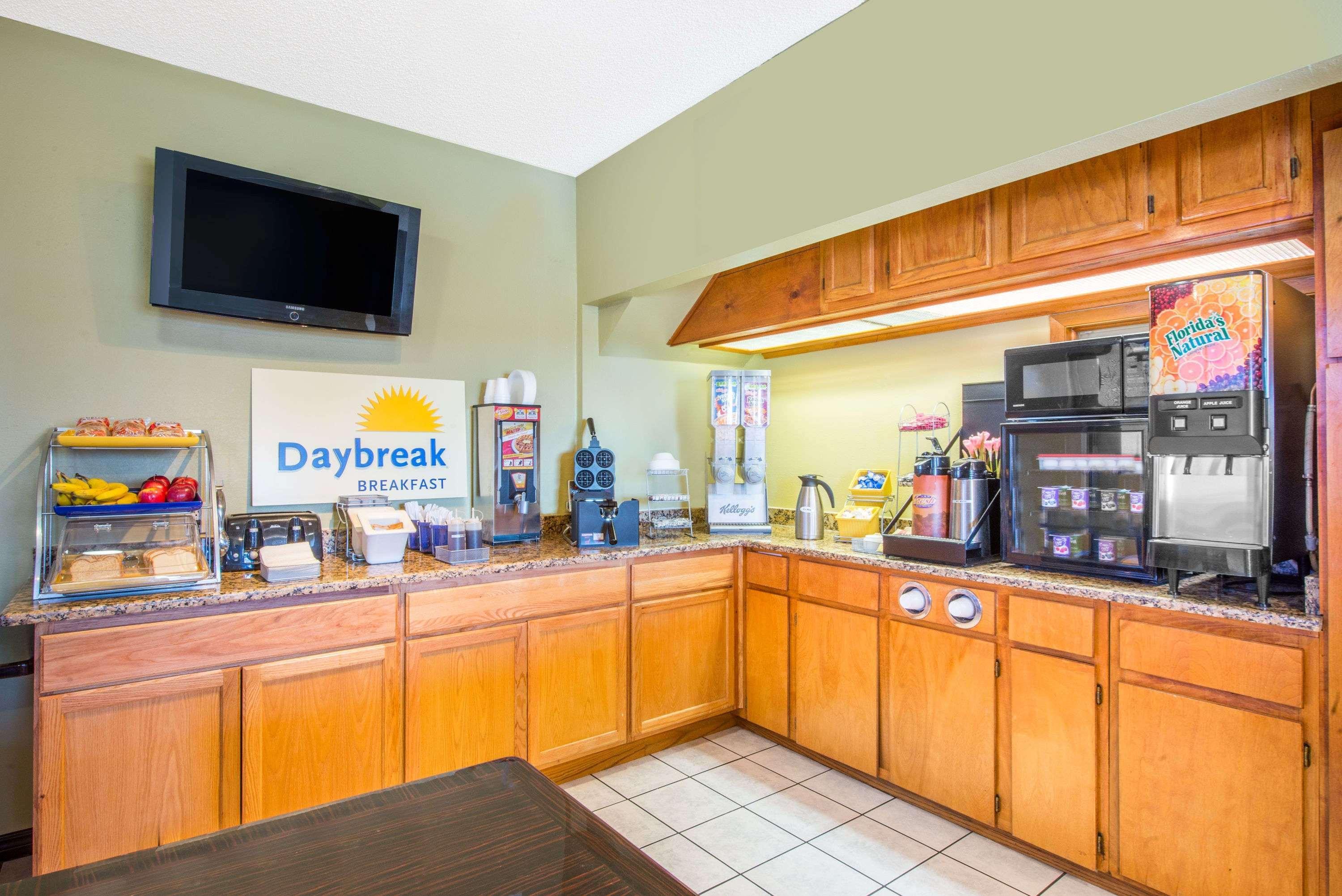 Days Inn By Wyndham Alamogordo White Sands Exteriör bild